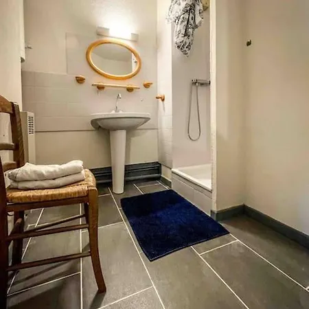Petite Perle, A 2 Pas De La Gare Et Du Centre Daire